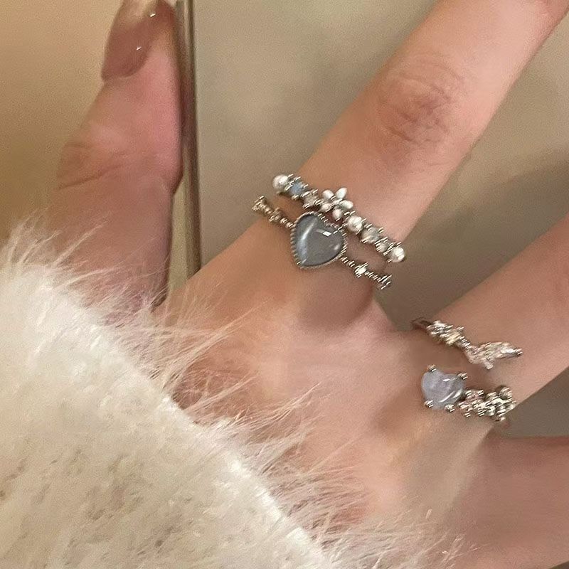 Couple Rings in an Instagram-Style Light Luxury Niche Design, Featuring a Heart-Shaped Moonlight Zircon, Adjustable Fashion Ring for Women with a High-End Feel, Index Finger Ring Couple Rings in an Instagram-Style Light Luxury Niche Design, Featuring a Heart-Shaped Moonlight Zircon, Adjustable Fashion Ring for Women with a High-End Feel, Index Finger Ring