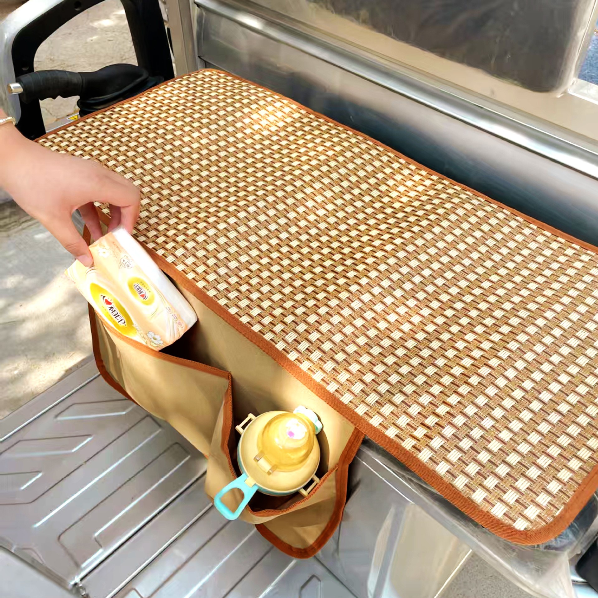无 Tricycle Rattan Mat Seat Cushion Front Storage Bag Large Storage Space (Seat cushion, seat cover) - brown-3570cm