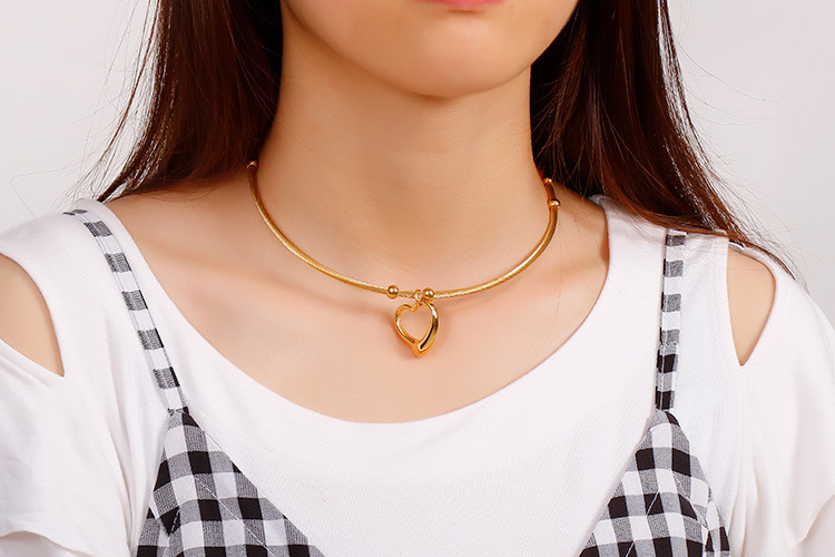 creative titanium steel heart wire open collar bracelet set wholesale Nihaojewelry