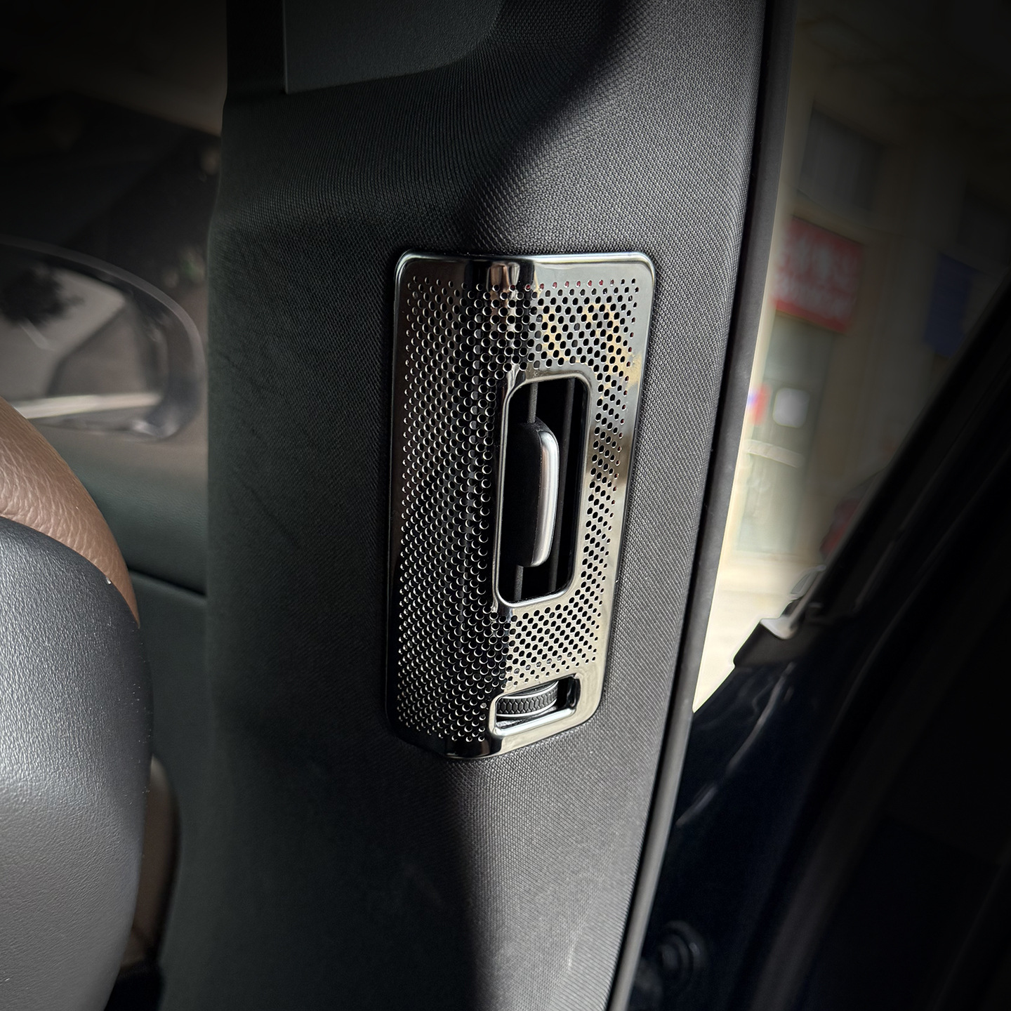 Suitable for Volvo Xc60Xc90S90V90 Center Column Air Outlet Protective Cover B-Pillar Dust Cover Decorative Sticker on Both Sides
