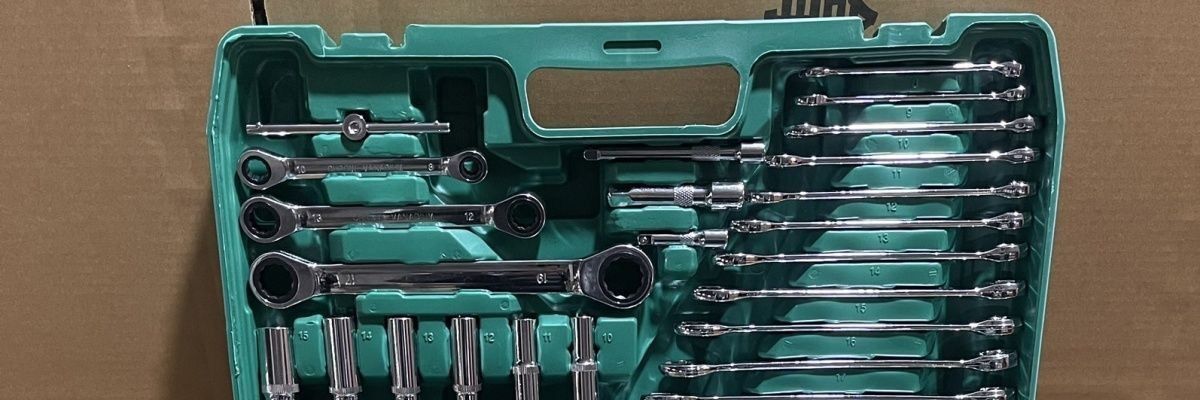 121-Piece Auto Repair Tool Set, Car Maintenance Repair Kit, Socket Set, Wrench Combination, Car Repair Wholesale