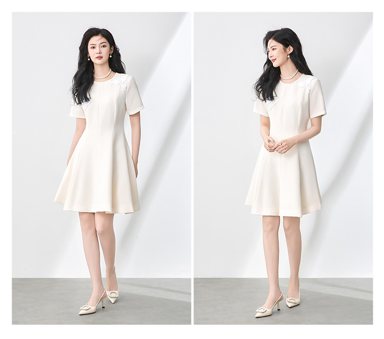 Váy liền tay ngắn cổ tròn đính sequin nặng, thắt eo, phong cách quý phái — Màu đen chi tiết 14