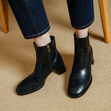 �^��Ϟ����Ƥ�ָ���ѥŮ2025�ﶬ�¿�߸���ɫӢ���LС��ѥ�R��ѥ