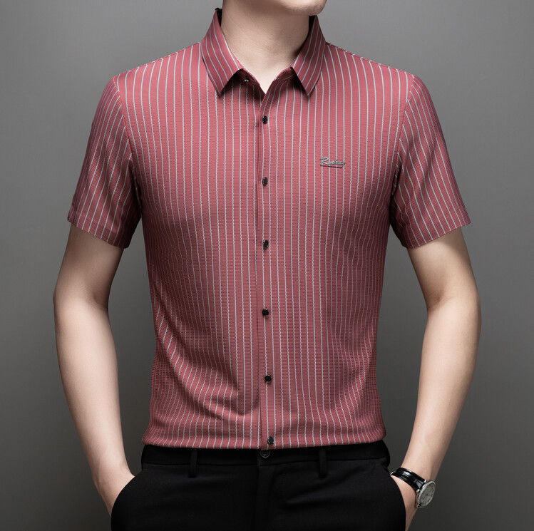 Live Explosions 2025 Summer New Men's Business Casual Shirt Vertical Strip Dark Pattern Full Traceless Half Sleeve Shirt