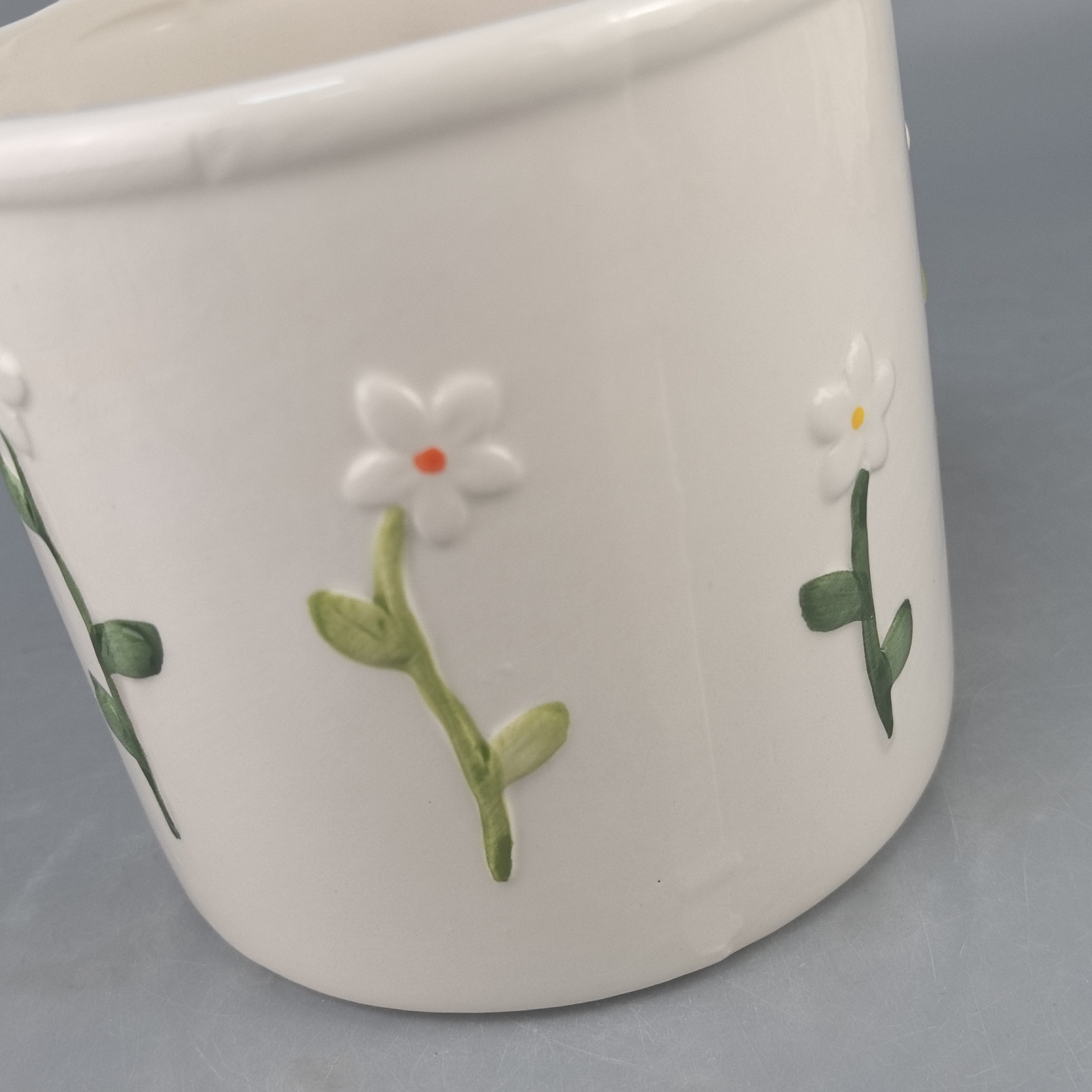 Flores en relieve de estilo chino, vasijas de cerámica pintadas a mano, jarrones para sala de estar, decoraciones de entrada, muebles para el hogar, decoración suave