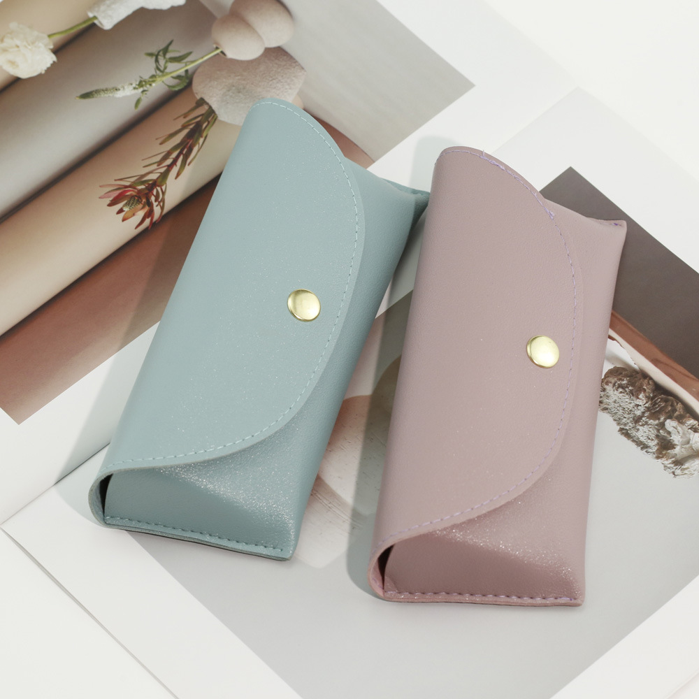 Classic Style Solid Color Pu Leather Unisex Glasses Case display picture 28