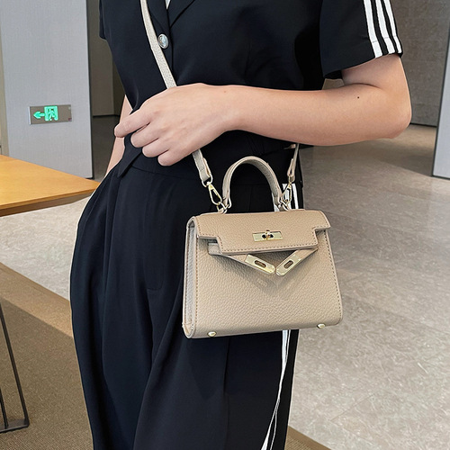 2024 new women's bag European and American fashion retro design Kelly bag daily commuting large capacity single shoulder crossbody bag