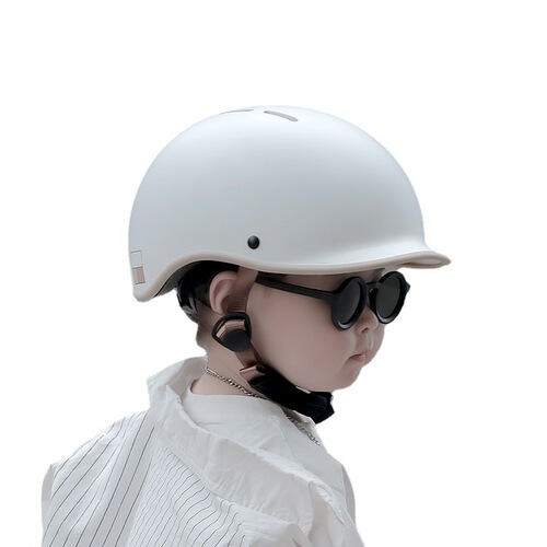 Beiyi children's safety helmet protective gear for boys and girls 3-6 years old skateboard wheel skating balance car protective baby helmet