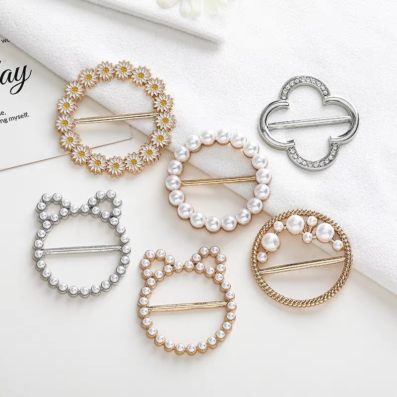 Multifunctional rectangular metal buckle for tying clothing corners, scarf and shawl fastener, belt adjustment decorative buckle manufacturer