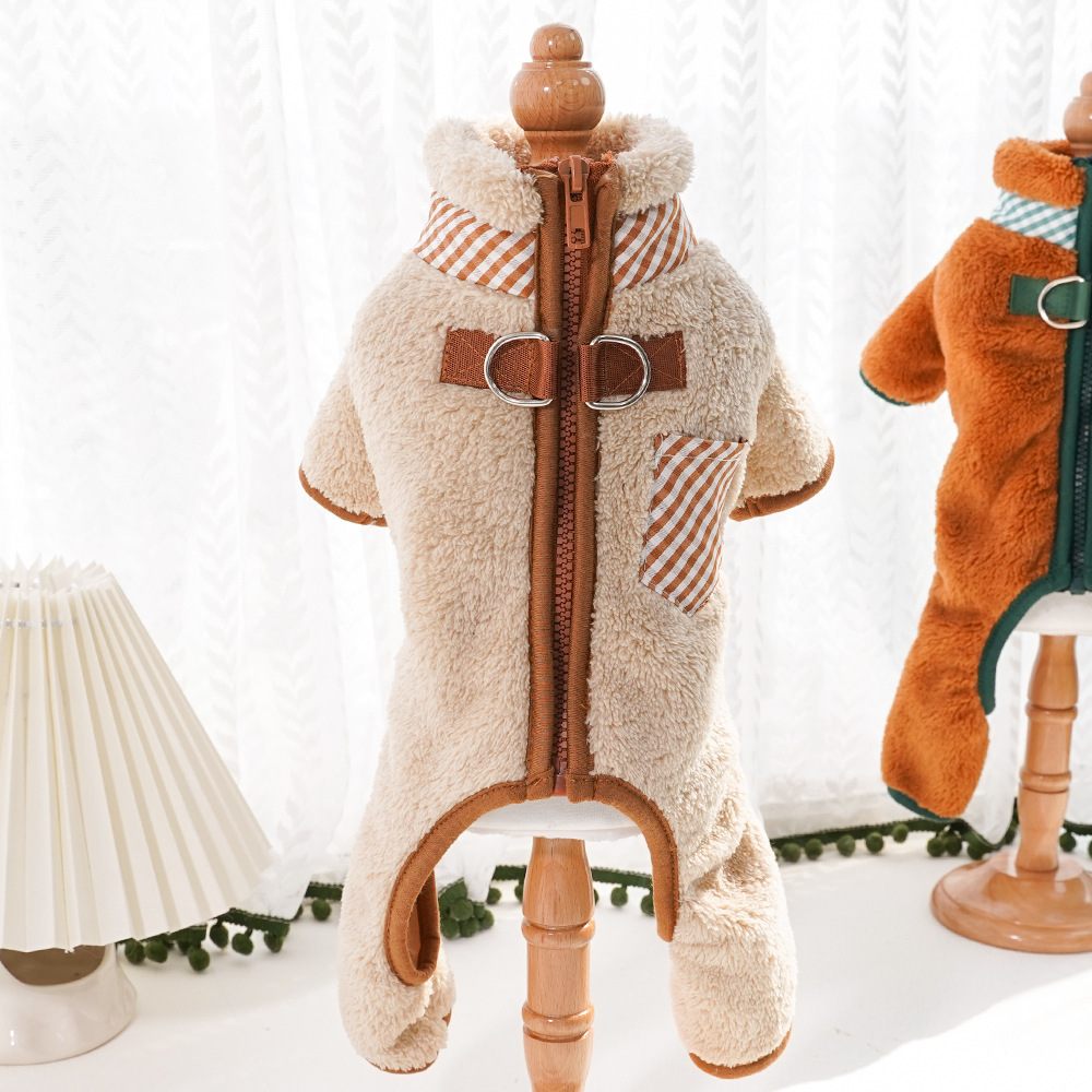 Ropa de perro gato fuera doble tracción hebilla de cuatro patas ropa de terciopelo Otoño e Invierno peluche ropa para mascotas suministros al por mayor