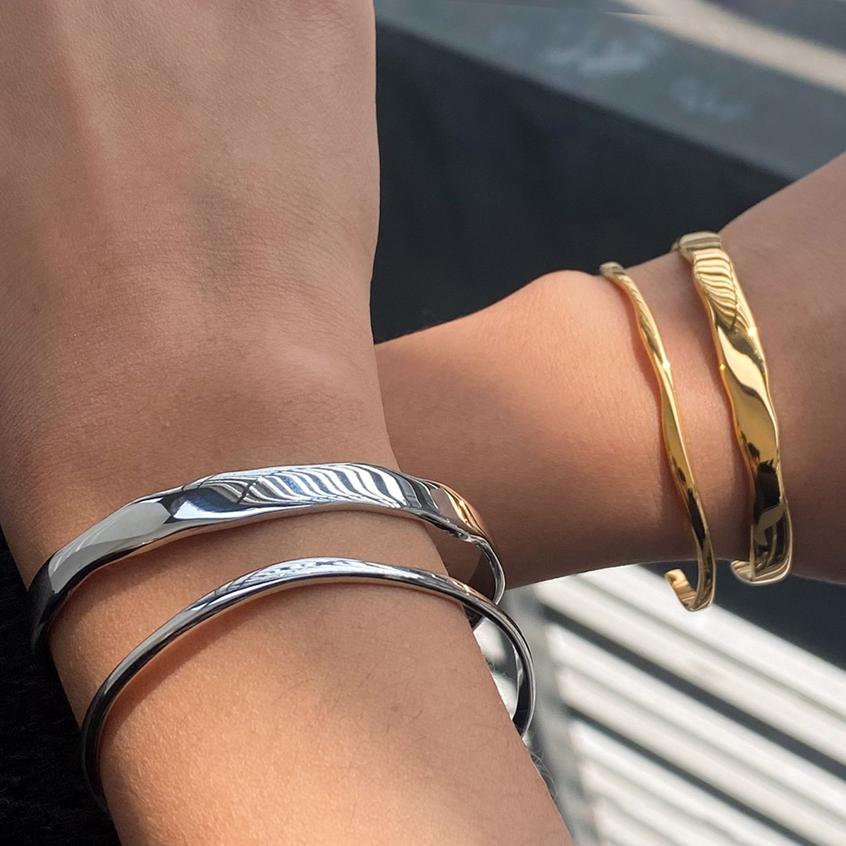 Jeding europeo y americano pulsera de joyería de acero de titanio pulsera que no se desvanece, accesorios de mano, joyería de acero inoxidable, bracelet transfronterizo