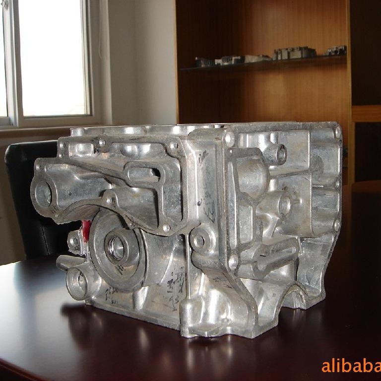 供应铝合金压铸加工(图)，锌合金压铸，压铸汽车配件