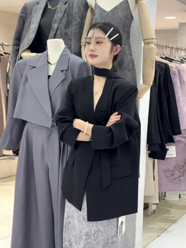 黑色春季2025新款韩版百搭感V领宽松显瘦飘带气质西装外套女百搭|undefined
