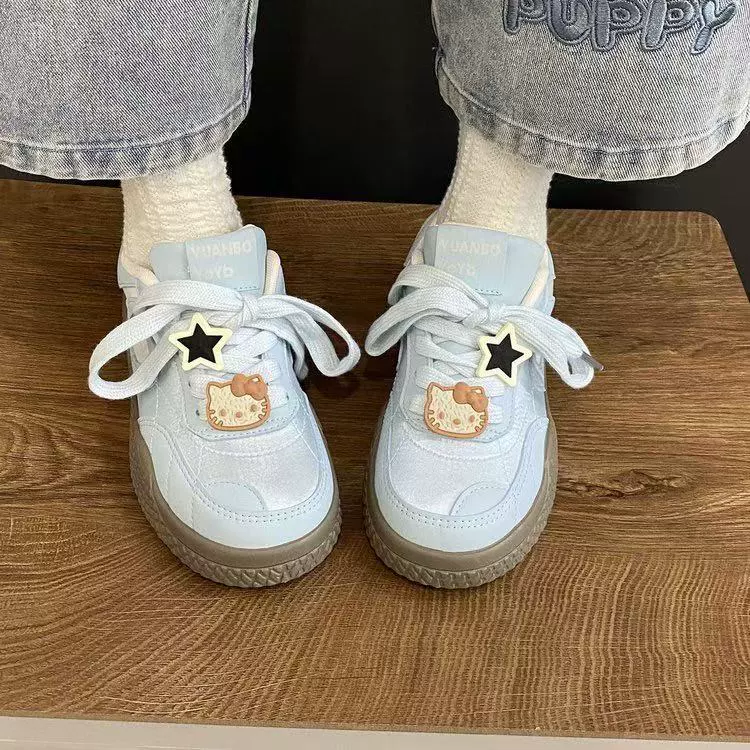 Retro design summer breathable universal white shoes