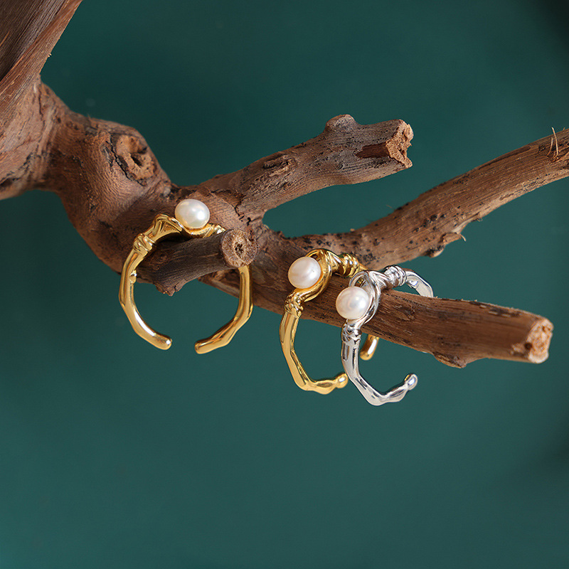 French Style Freshwater Pearl Ring In Gold Titanium Steel_voghion.com
