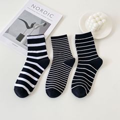 Women's Spring and Summer New Medium Calf Socks, Japanese Minimalist Style, Versatile, Odor-Preventive, Sweat-Absorbent, High Calf Cotton Socks, Wholesale
