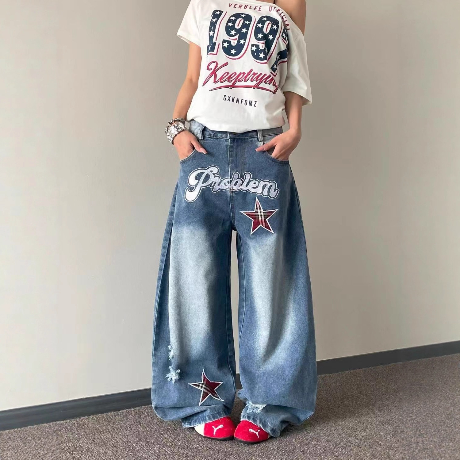 American-Style Curved Knife Patch Letter Star Denim Jeans for Women, Wide-Leg Loose Washed Pants with a Unique Design, Trendy Long Pants