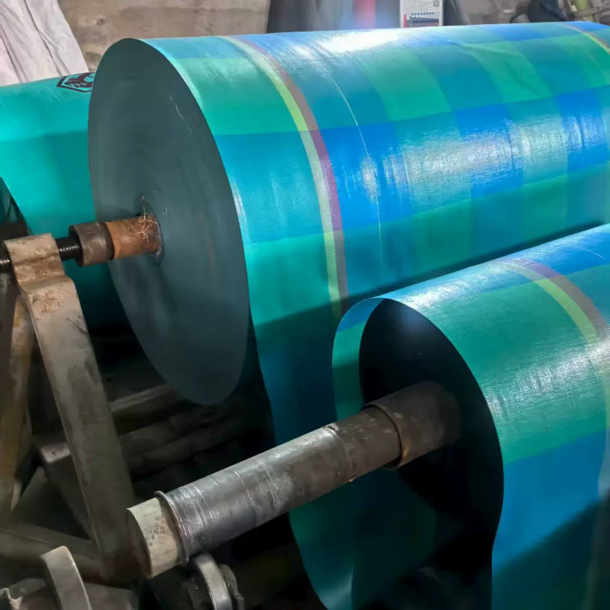 防雨布PE篷布盖粮食盖货物货车用篷布户外养殖围布轻便雨布