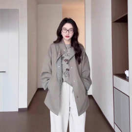 日系复古立领高级穿格子风衣外套女秋冬新款宽松中长款英伦风大衣