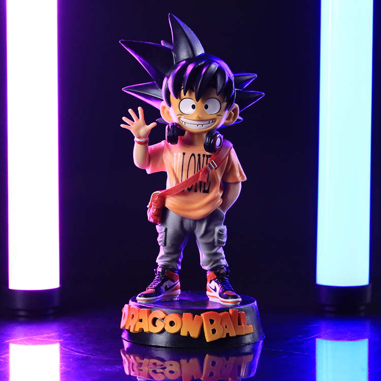 Fábrica directa anime hecho a mano modelo al por mayor de Dragon Ball hecho a mano GT. Marea jugar Wukong tres colores Wukong hecho a mano