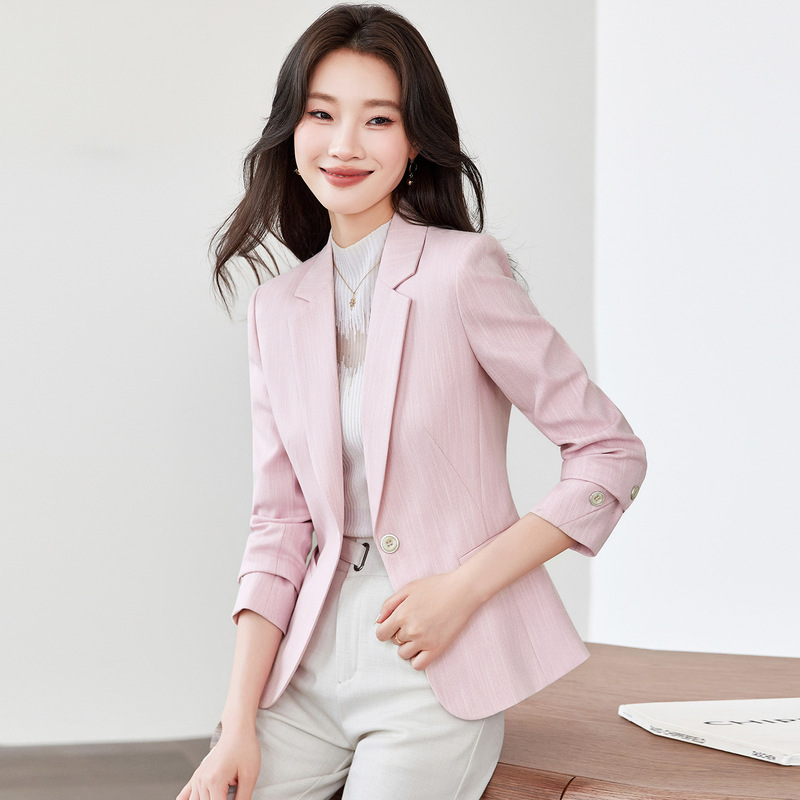 Light pink women's blazer for spring and autumn, elegant and sophisticated, slim-fit, professional business style, mature and stylish, striped short jacket