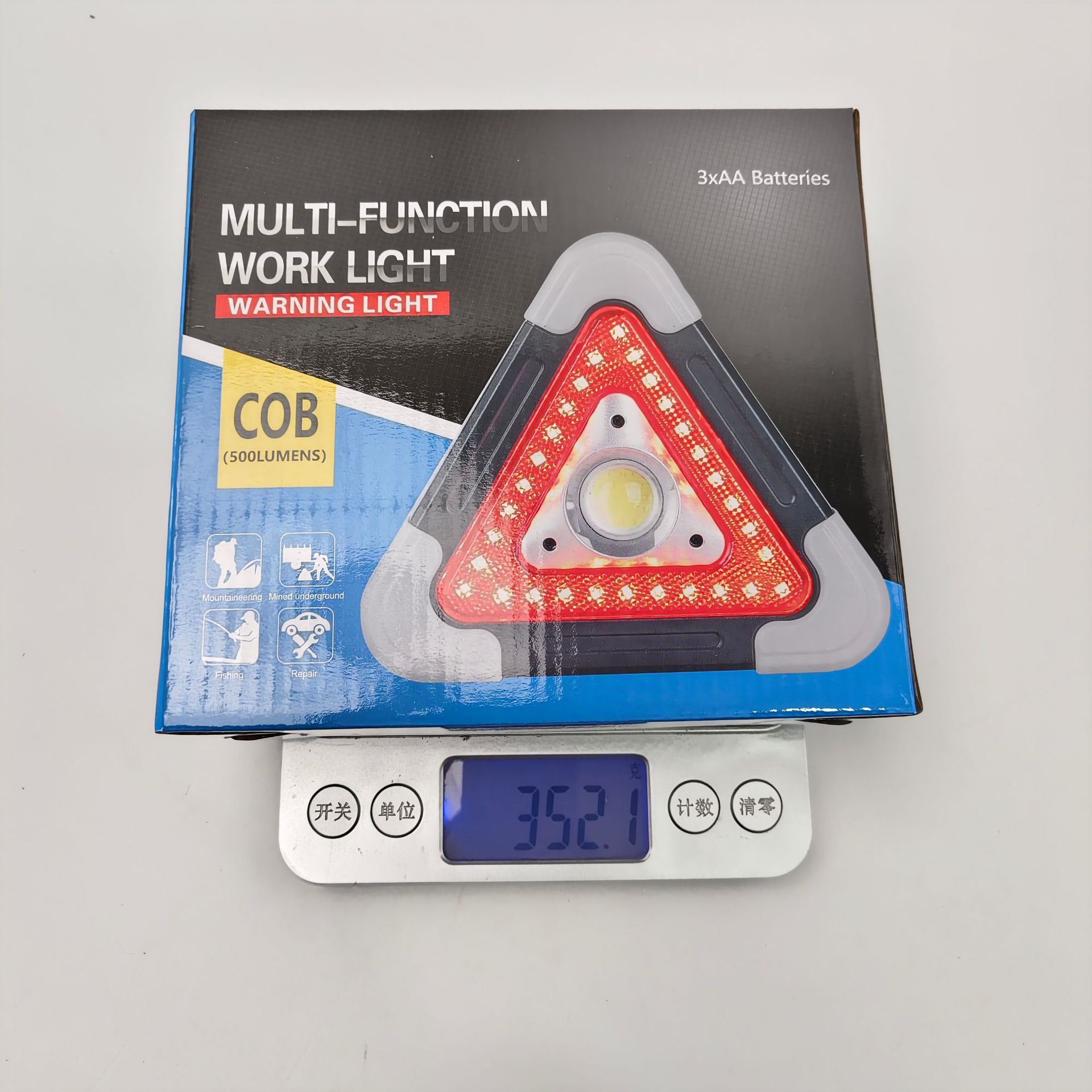 Car warning sign with LED lighting, USB charging port, solar-powered triangular warning sign