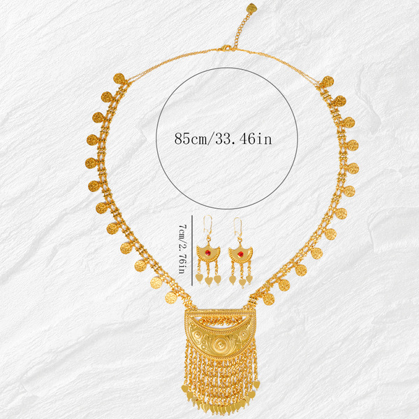 Necklace and earrings with tassels