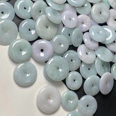 缅甸天然翡翠A货 做工细腻糯冰平安扣翡翠吊坠男女通用款|ms