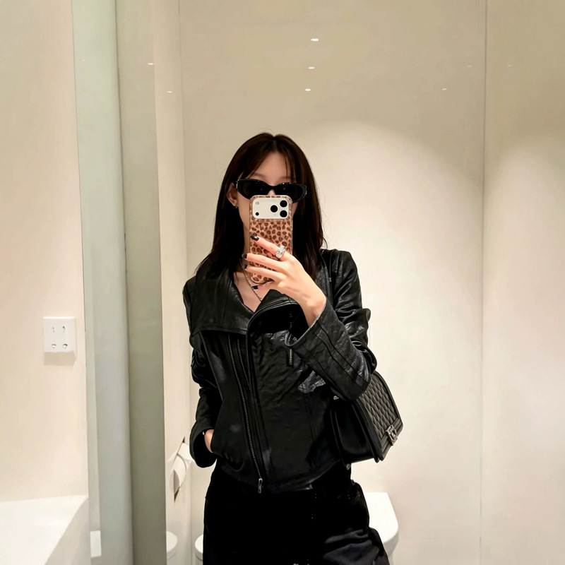 SUN111 Brown Vintage Motorcycle Black Slim-Fit Short Leather Jacket for Women, 2026 New Tight Motorcycle Jacket