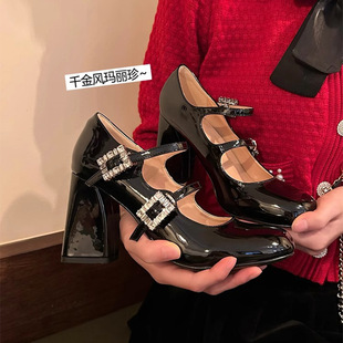 ����~������ЬŮ�ָ�2024��ɫ�߸�ЬСƤЬˮ����Ů�и�����