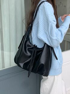 Retro underarm bag, demi-season fashionable capacious shoulder bag, Korean style
