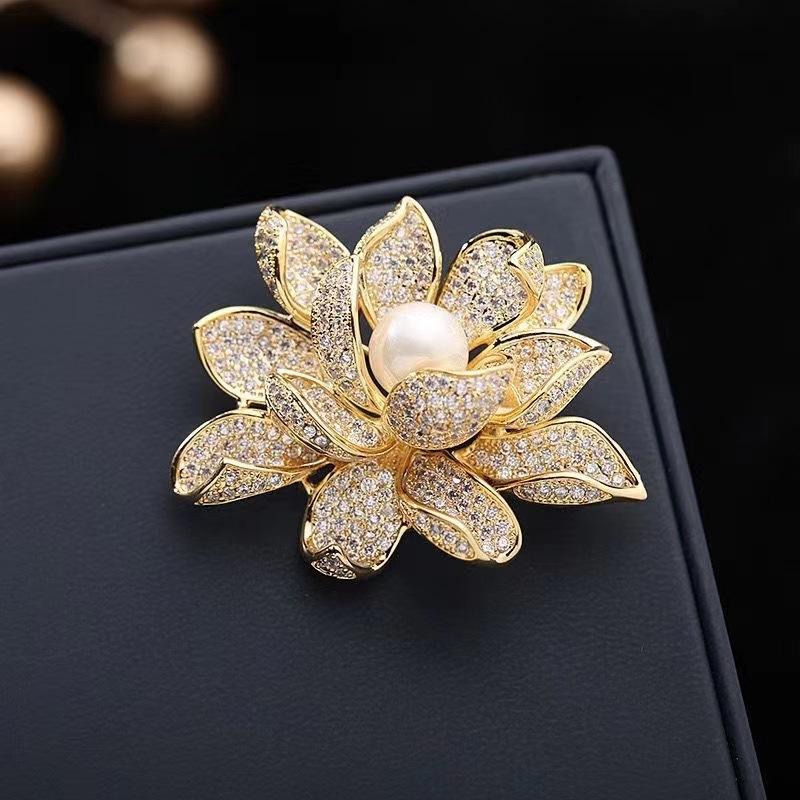 High end luxury full diamond lotus brooch fashionable OL texture pearl clothing accessories anti exposure corsage pin_voghion.com