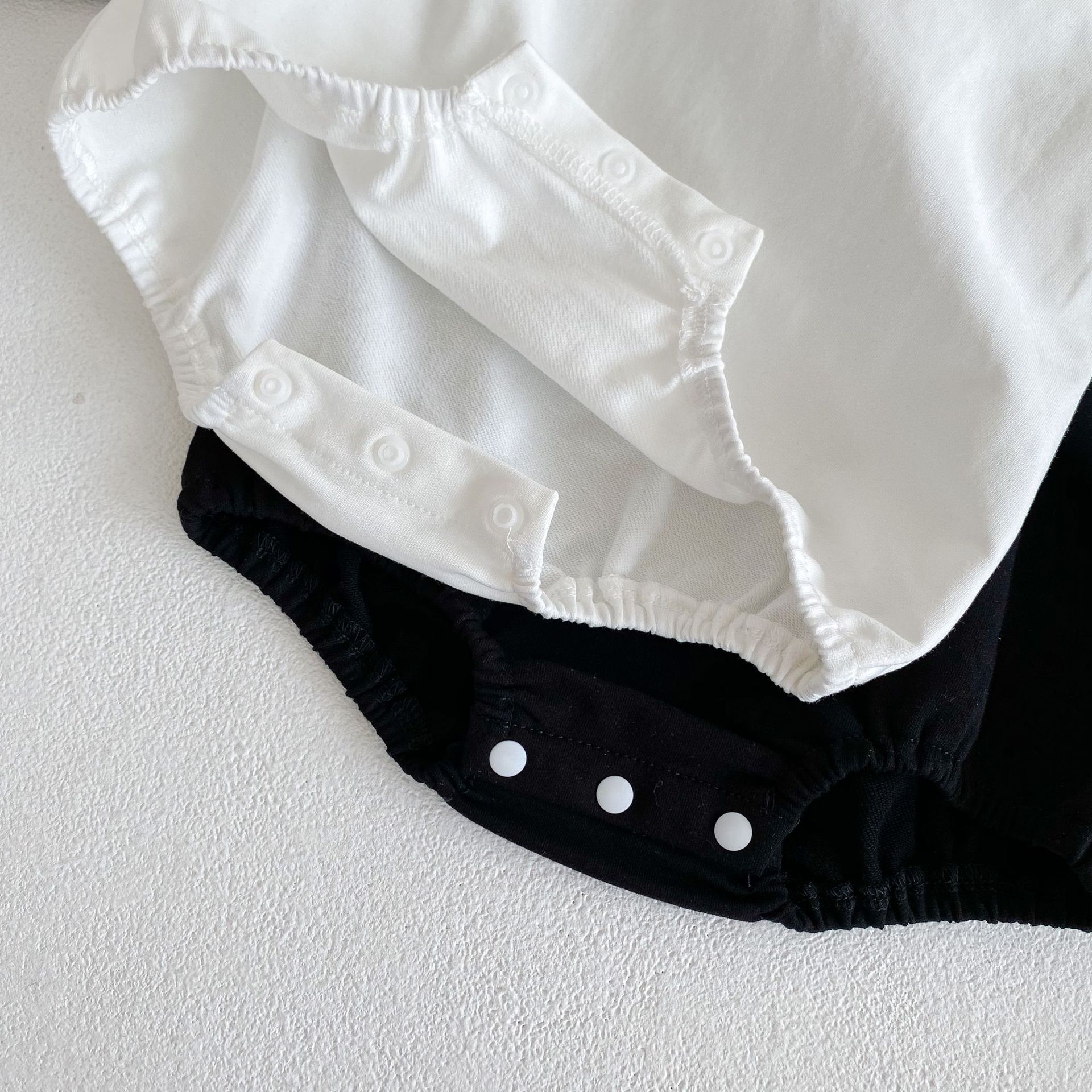 2024 Primavera e Autunno Bambina Bambina Cento Giorni Foglia di Loto Colletto Pizzo Colore Trasparente Manica Lunga Ha Yi Triangolo Crawler Vestito_voghion.com