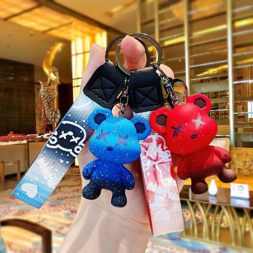 Trendy cool gradient starry sky bear resin doll keychain cartoon cute female bag pendant couple car keychain