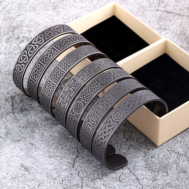 Viking Stainless Steel Antique Bracelet Vintage Viking Celtic Knot C- shaped Bracelet Viking Stainless Steel Antique Bracelet Vintage Viking Celtic Knot C- shaped Bracelet