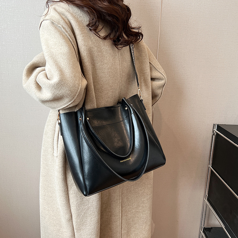 Borse da donna 2026 Nuovo modello Semplice Moda Borsa a tracolla grande capacità Vintage Tote_voghion.com
