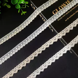ลูกไม้ปักลายดอกไม้และหัวใจ กว้าง 1.3 ซม. สำหรับตกแต่งเสื้อผ้า DIY
