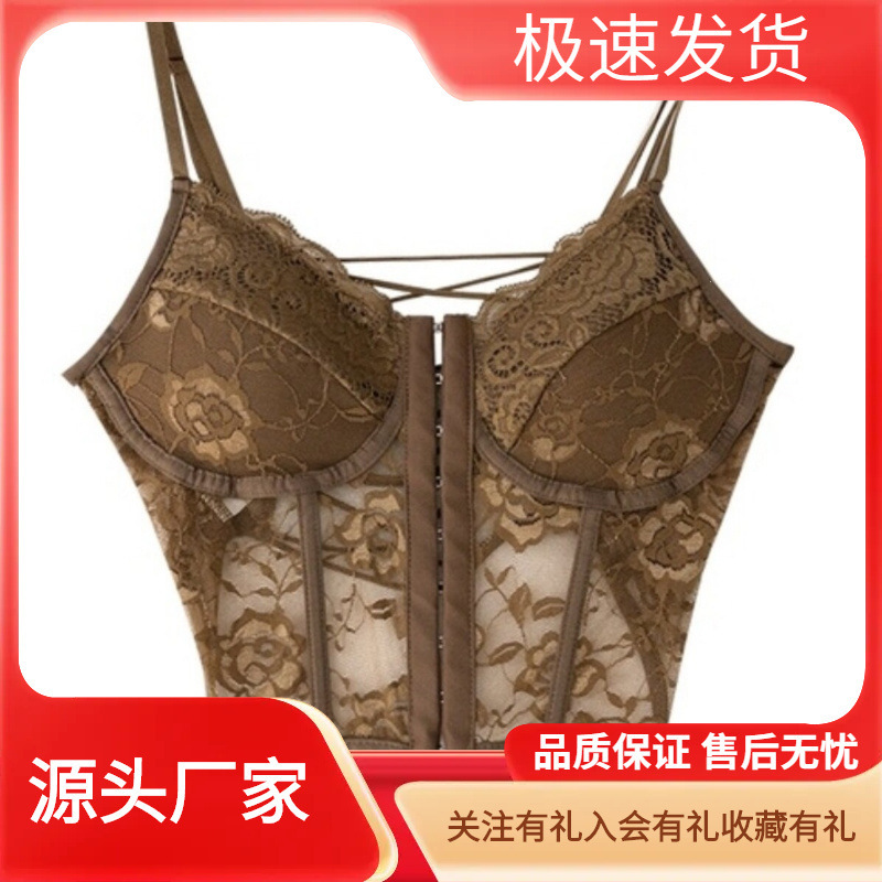 Trendy influencer style spicy girl lace backless camisole with built-in bra, unique design, pure and sexy inner top Trendy influencer style spicy girl lace backless camisole with built-in bra, unique design, pure and sexy inner top
