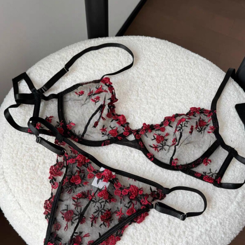 French-Style Floral Embroidered Lingerie for Women with Large Busts, Sexy Transparent Underwire Bra That Lifts and Prevents Sagging, Erotic Bra