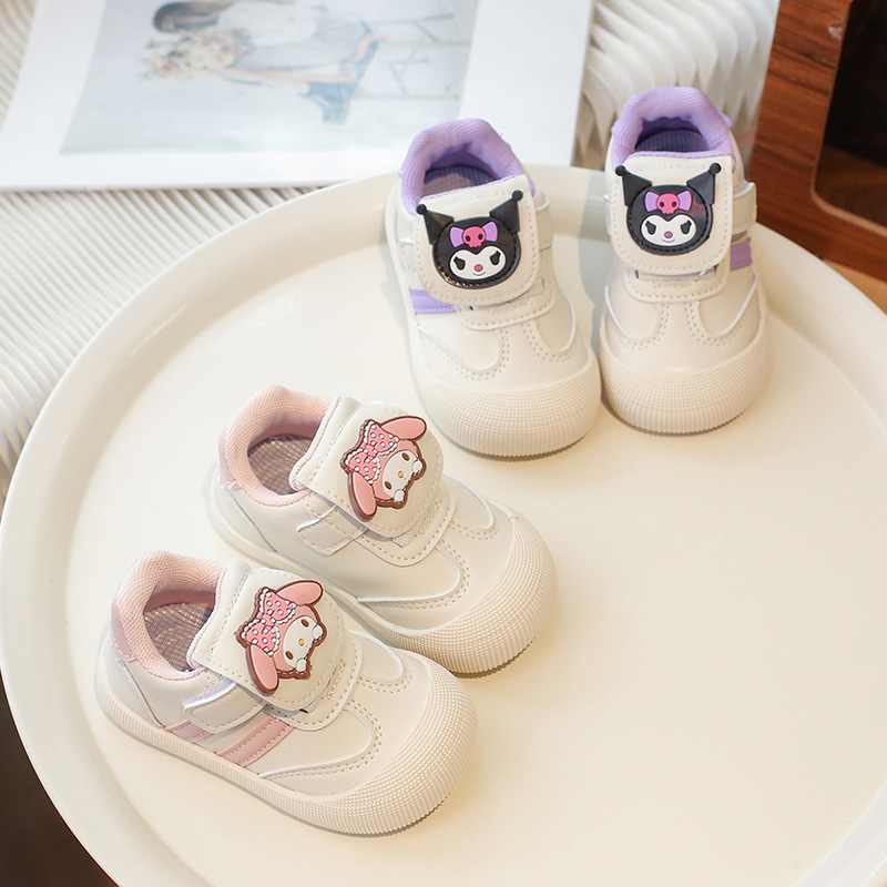 2024 otoño nuevos zapatos para bebés bebés niñas dibujos animados antideslizantes suela suave antipatas zapatos para niños pequeños al por mayor