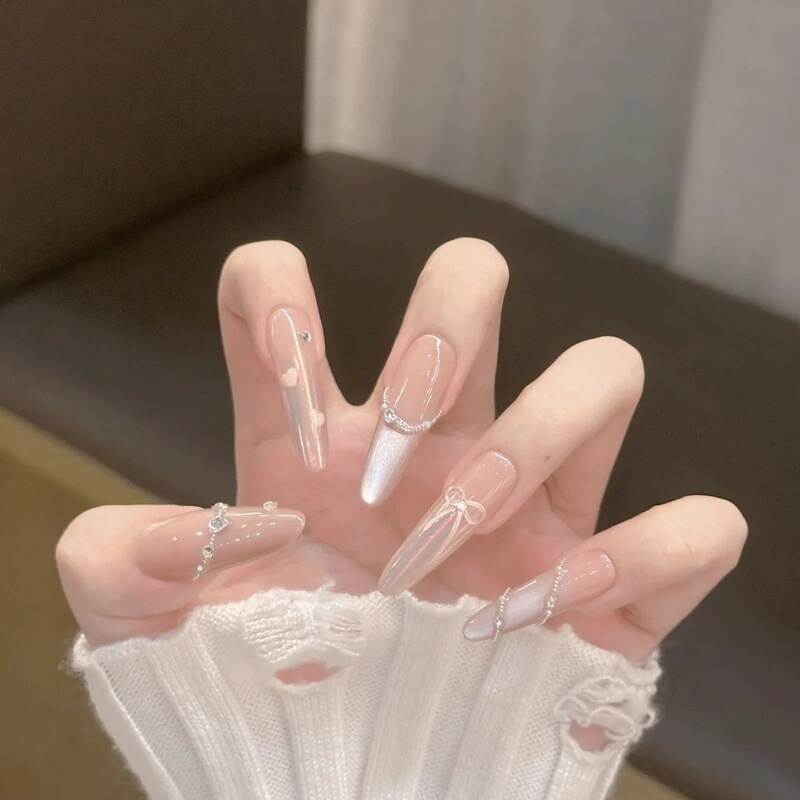Purely Handmade Wearable Nails, High-End Baroque Pure Lust Style Bow, Elegant, Sweet and White Nail Art Patches