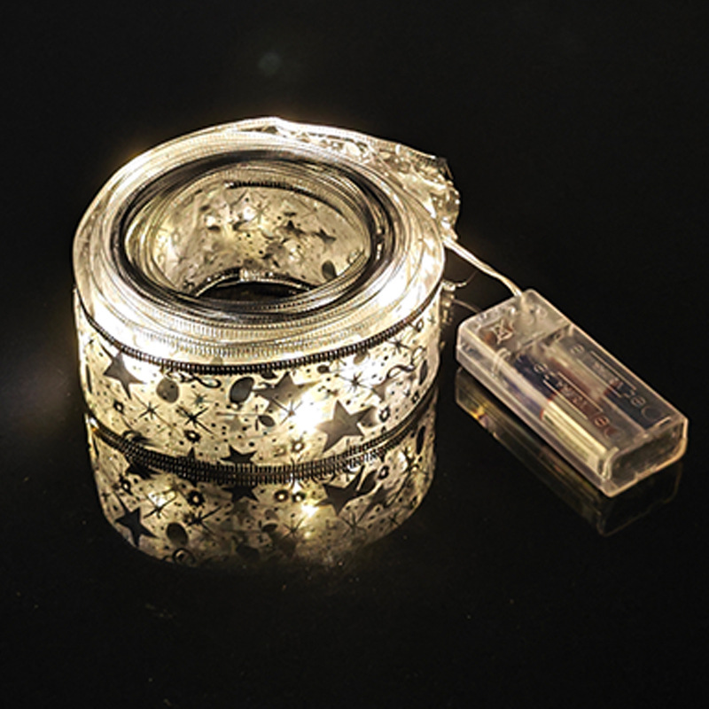 银色彩带+暖白灯