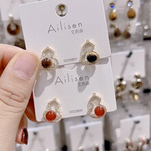 ����ɭ�ﶬ���������U���ʯ����ʯ���J����p�ݸ߼����yᘶ��Ů