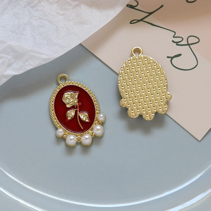 65g Weight Pearl Inlay Material Charms, Jewelry Accessories Classification 10 PCS/Package Quantity Alloy Material Rose Pattern Enamel, Inlay Design Sweet Style 10 PCS/Package Alloy Pearl Rose 15
