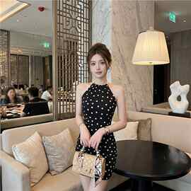 深圳南油法式波点设计感挂脖无袖连衣裙辣妹风千金名媛包臀短裙