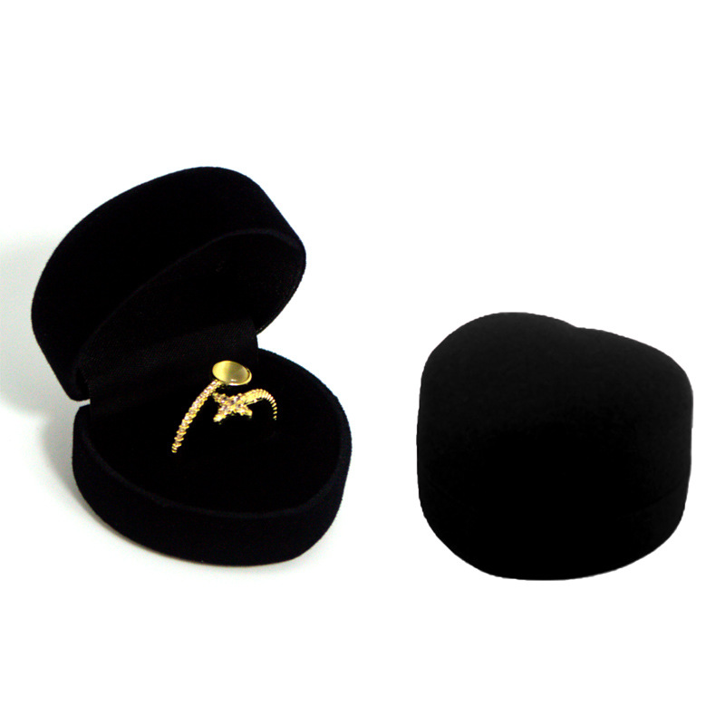 Caja mediana para anillo color melocotón, exterior y interior negro, para un solo anillo; 48*43*34mm