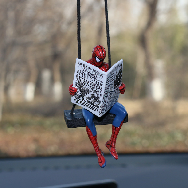 Swing Duck Series Dibujos animados Spider-Man Car Espejo retrovisor Colgante Marvel Hero Deadpool Muñeca colgante de coche