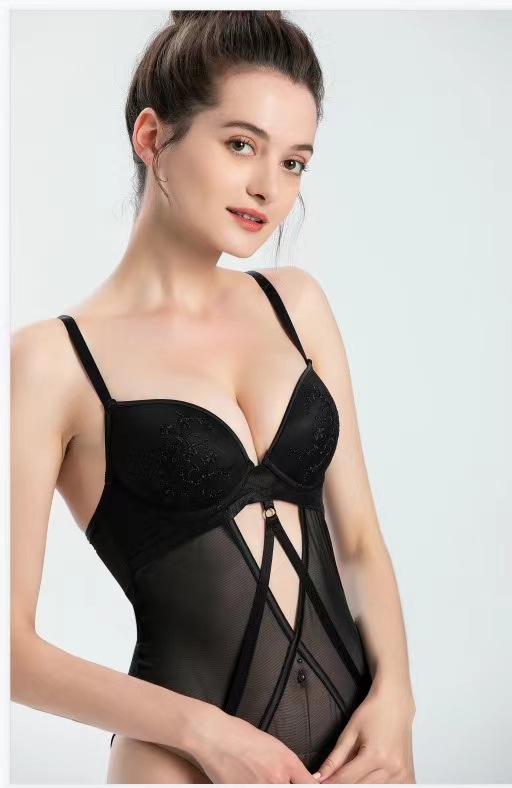 Wind sexy embroidery with steel rings gathering for fun jumpsuit, women's underwear set, cross hollowed out jumpsuit_voghion.com