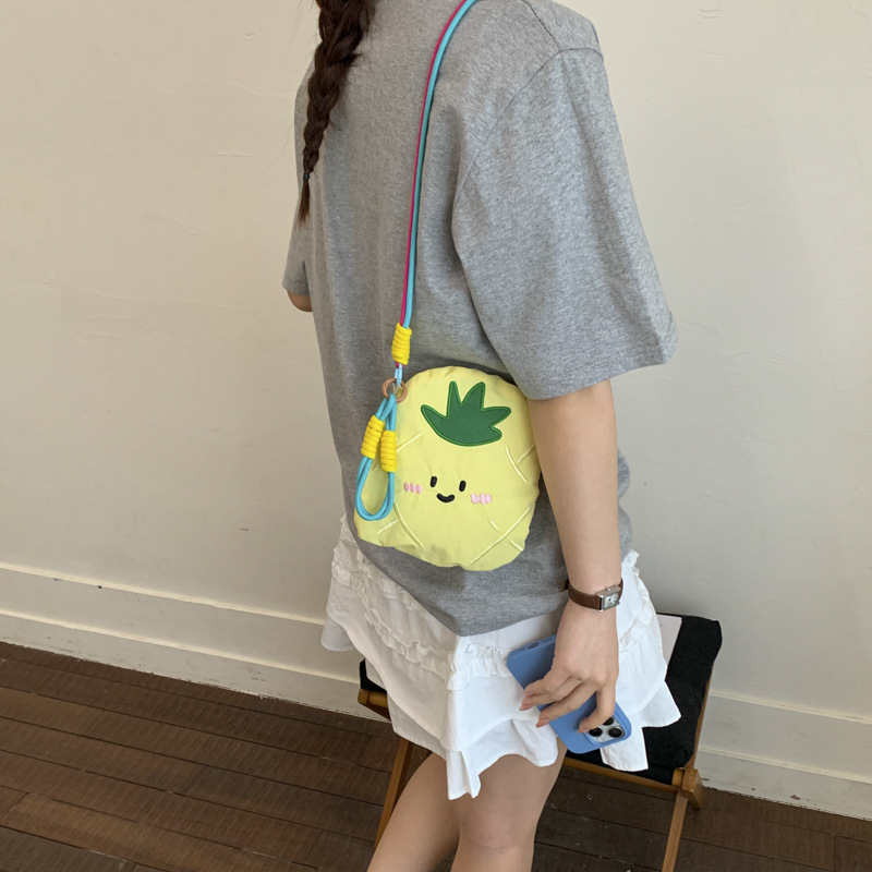 2026 nuevo estilo de dibujos animados coreano de la niña ins viento bolso de hombro para teléfonos móviles lindos mini dopamina bolso de mochila ligero