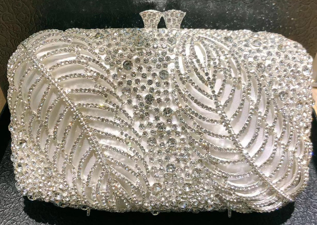 Seleccione estrictamente dos hojas de diamantes bolsas de cena de banquete transfronterizas de diamantes de mano vestido bolsas de mujeres bolsas de embrague